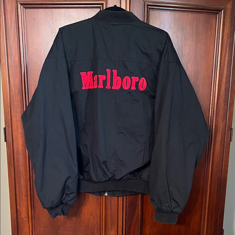 Marlboro Vintage Reversible Black Jacket Size XL❤️❤️❤️